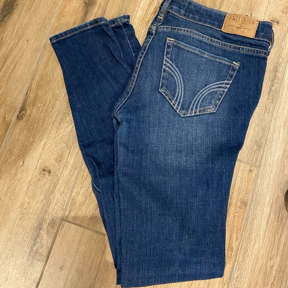 Hollister Low-Rise Super Skinny Size 5